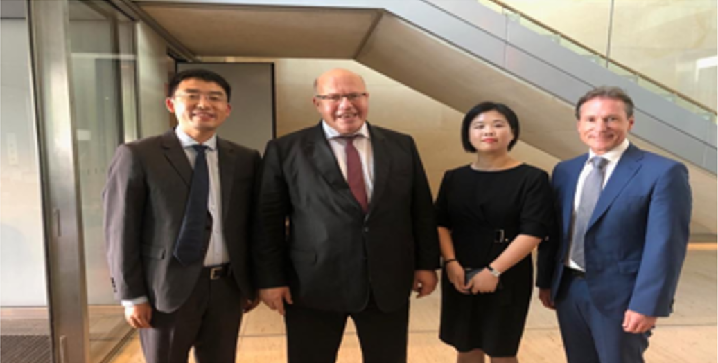  2019年10月，德国柏林 同德国经济部部长Peter Altmaler会面