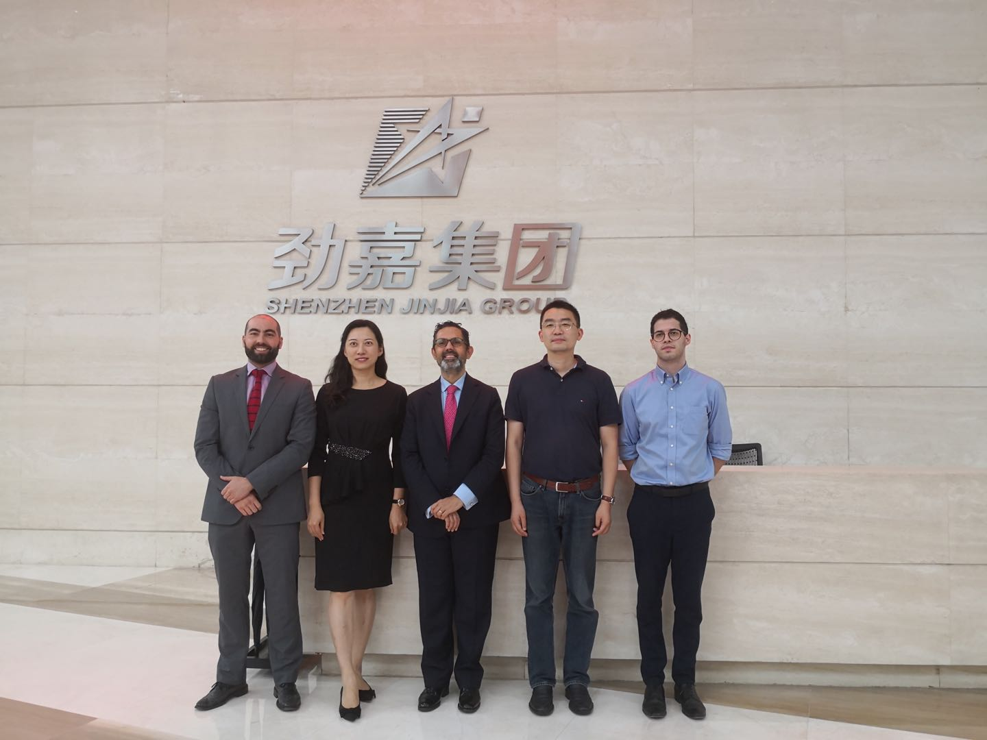  2021年7月，同葡萄牙驻广州总领事André Cordeiro先生在深圳会谈